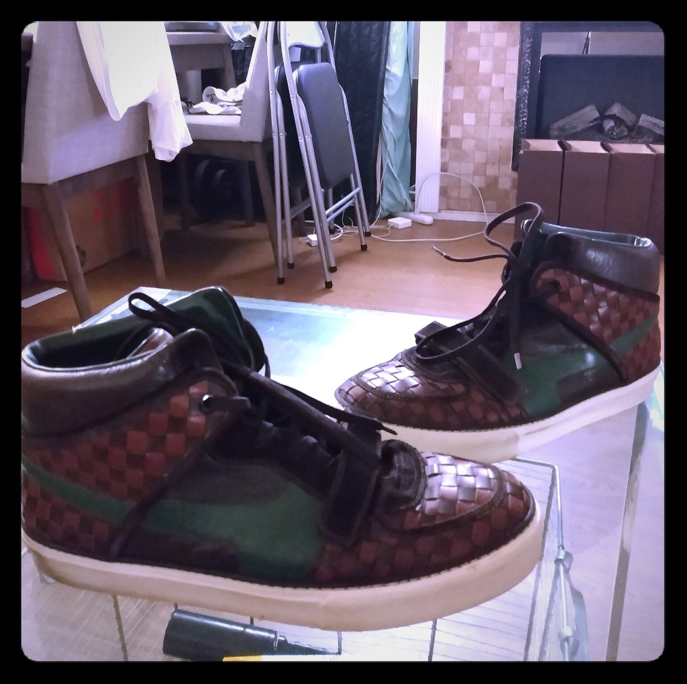 Lv sneakers
